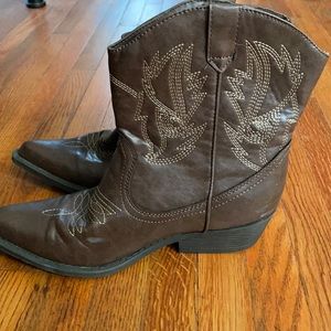 Women’s 7.5 cowboy boots - worn once